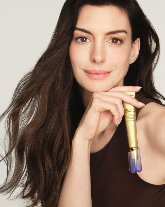 Creme Concentrado com Retinol Shiseido Vital Perfection Intensive Wrinklespot